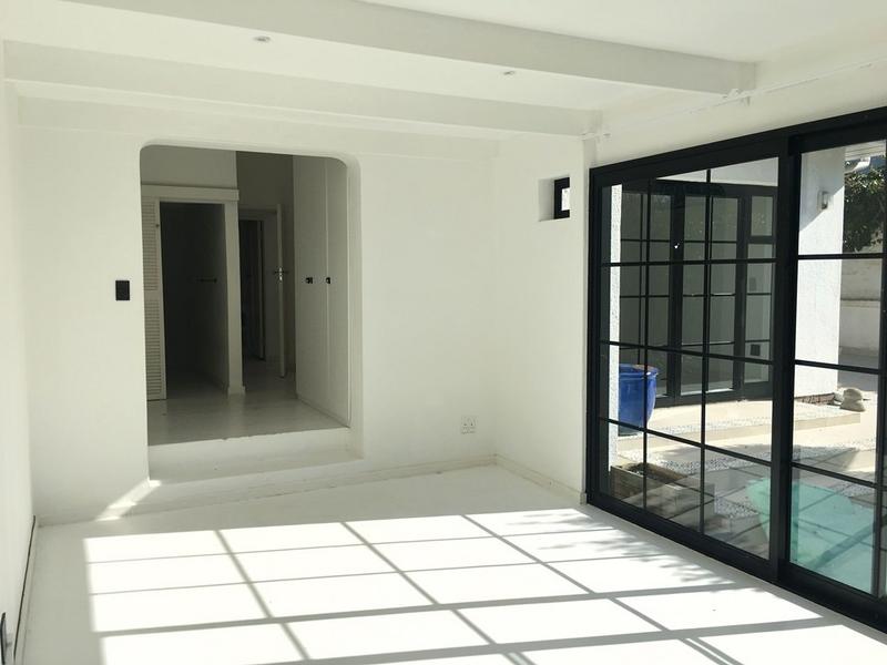 To Let 2 Bedroom Property for Rent in Bishopscourt Western Cape